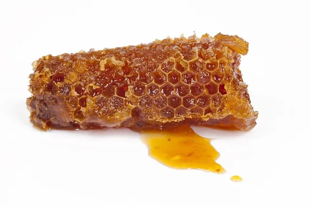 Can you eat honey straight from the hive?
